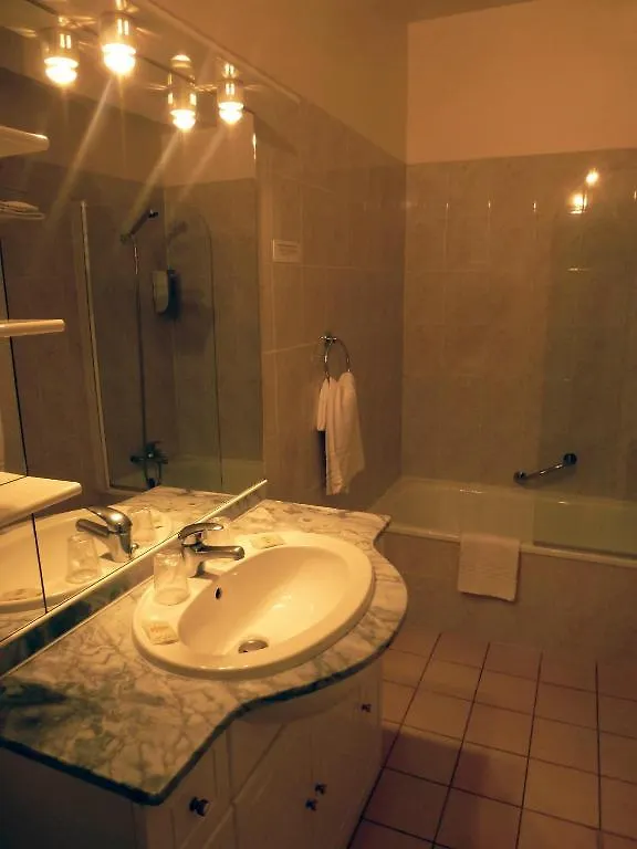 ***  La Segaliere Hotel Spa Bar Cajarc France